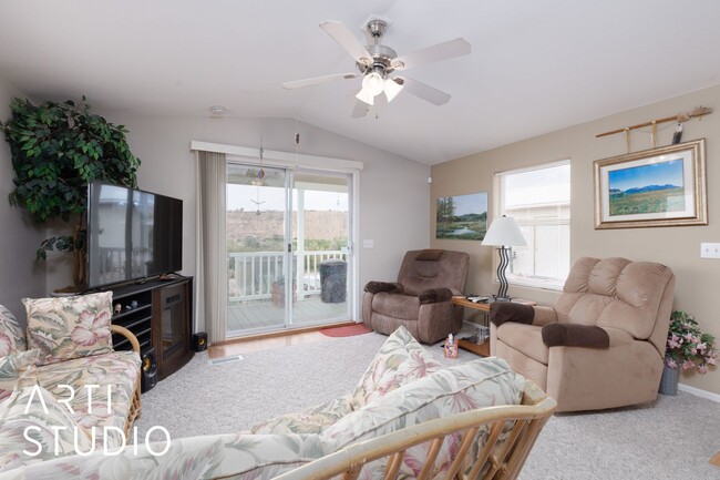 Building Photo - Fully furnished 2-bedroom 2-bathroom