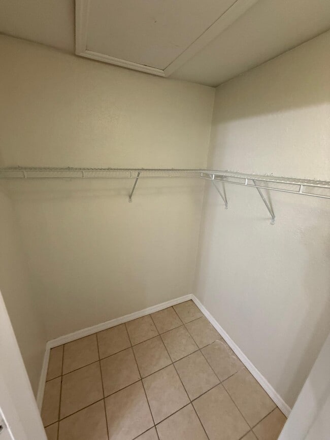 Building Photo - 2210 Grand Cayman Ct