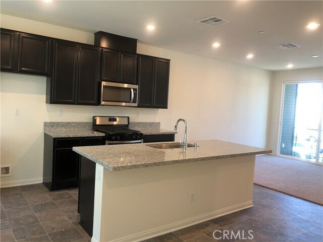 Building Photo - 18447 W Calico Ln