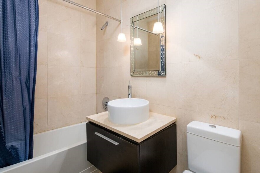 Building Photo - 128 Water St