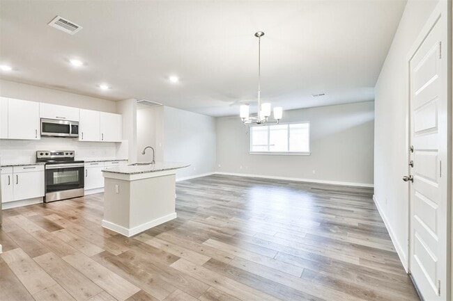 Building Photo - 25129 Pacific Wren Dr