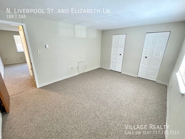 Building Photo - 35 N Liverpool St