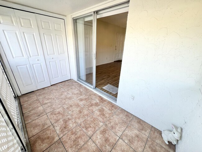 Building Photo - 1000 NW 13th St