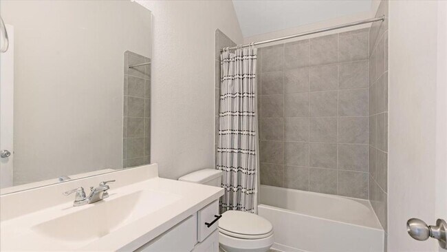 Building Photo - 814 Thomas Ridge Ln