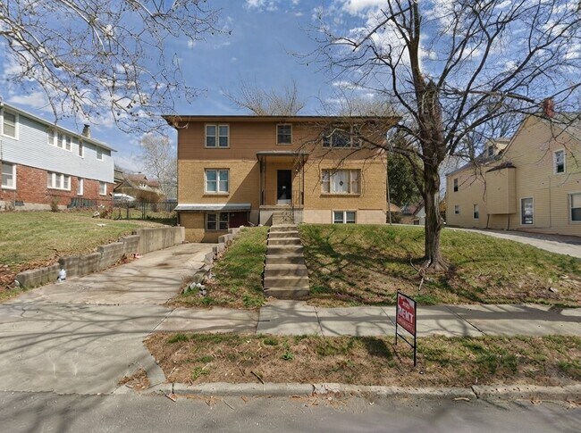 Building Photo - 3717 State Line Rd