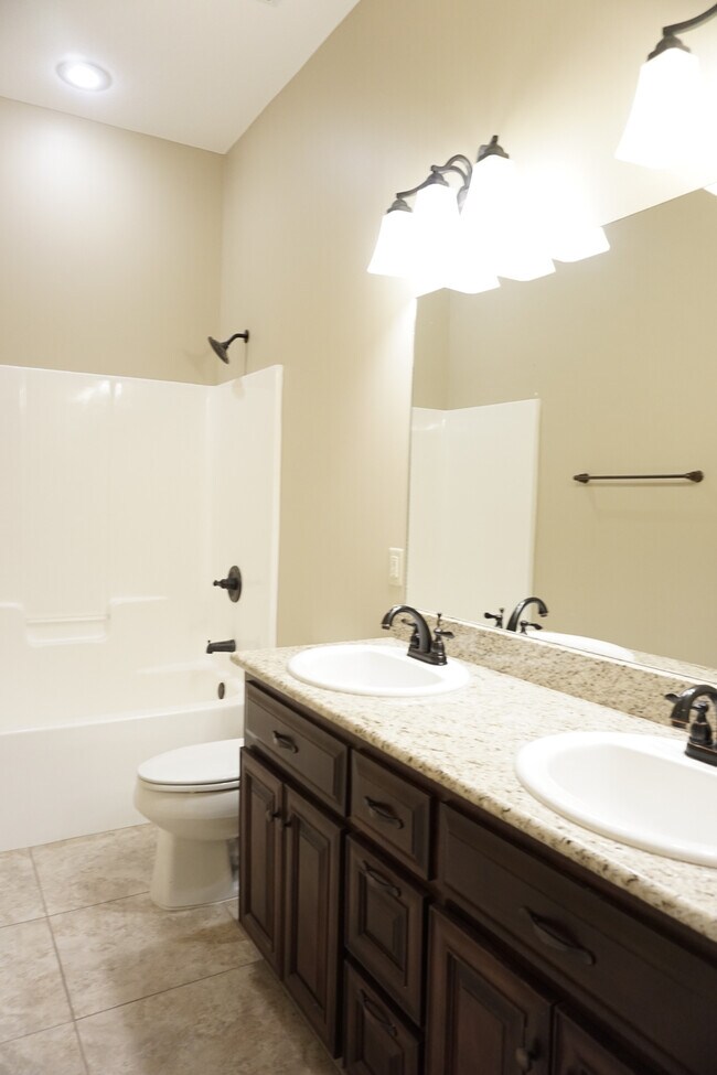 Building Photo - 2815 Cotton Bay Crossing