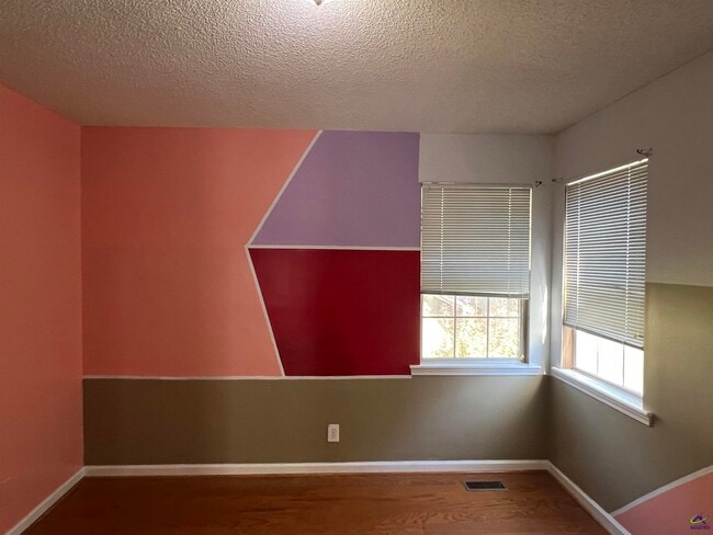 Building Photo - 135 Ashford Trace Ln