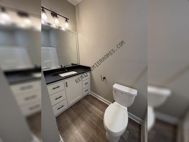 Building Photo - 32 Woodhaven Dr