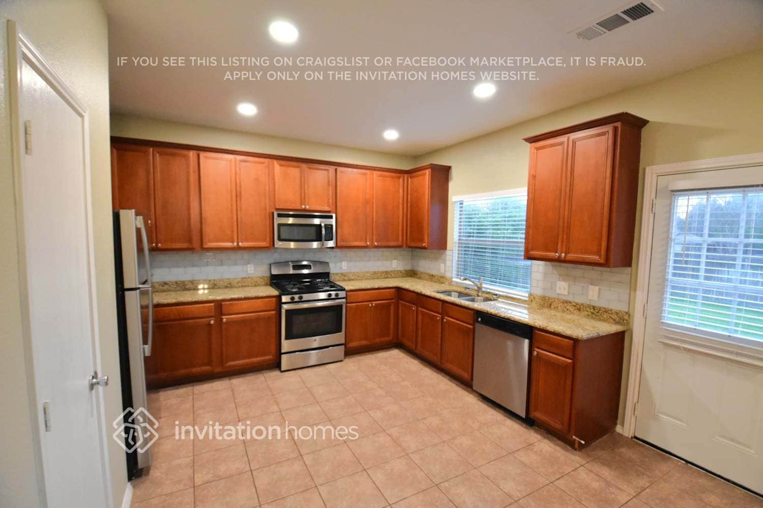 Building Photo - 1032 Breeders Cup Dr