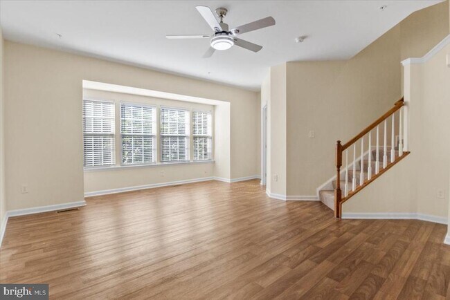 Building Photo - 8329 Autumn Crest Ln