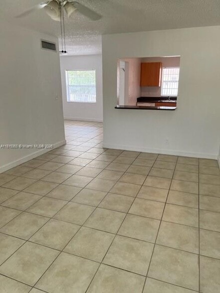 Primary Photo - 4771 NW 9th Dr