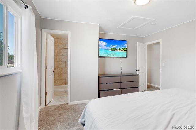 Building Photo - 943 Rancher Dr