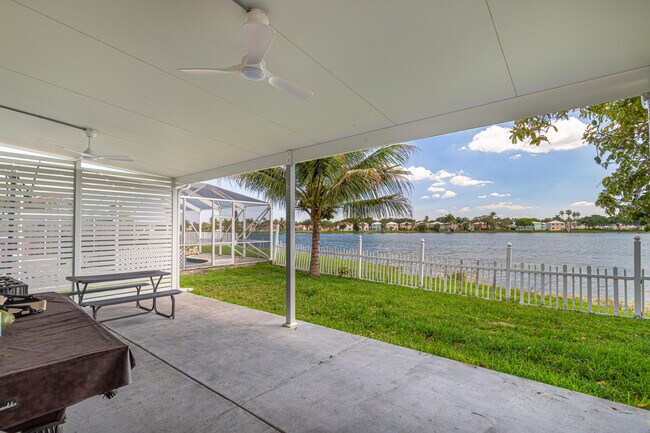 Building Photo - 6466 Buena Vista Dr