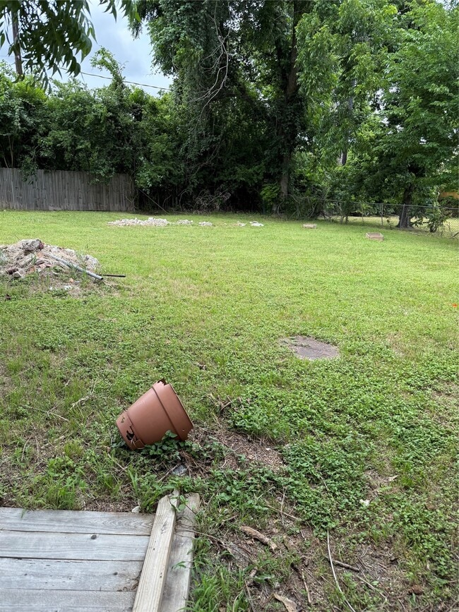 Building Photo - 4707 Mallow St