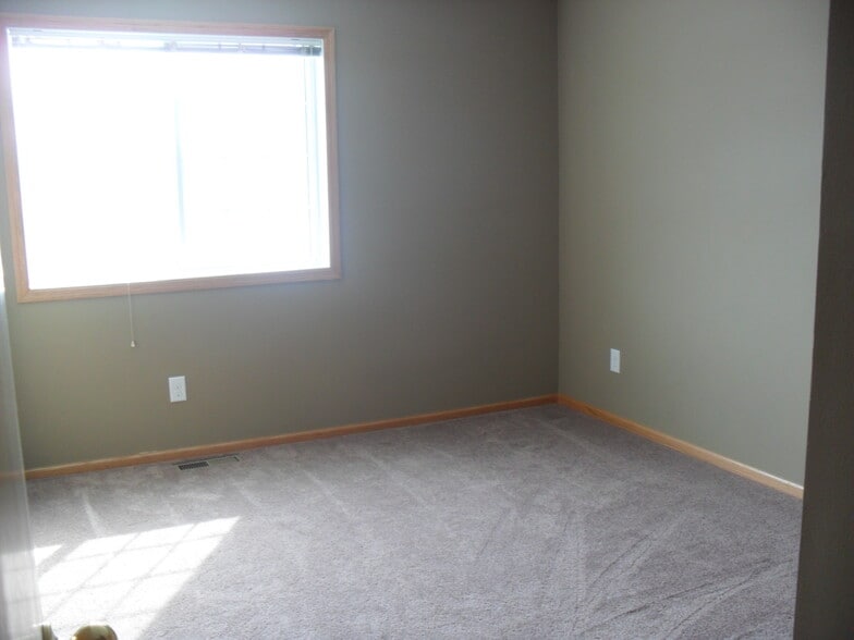 Building Photo - 4204 Meghan Ln