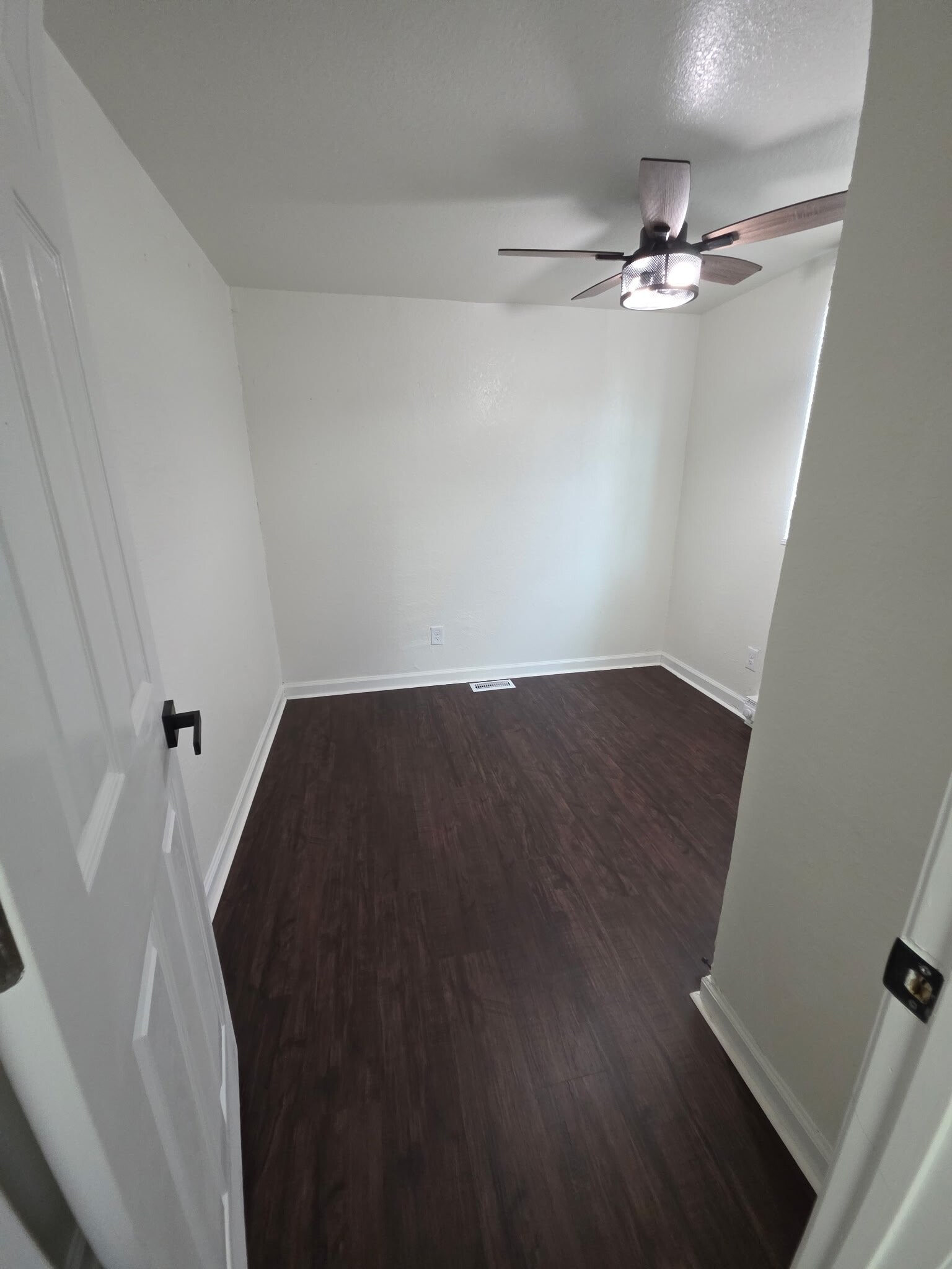 Building Photo - 1521 Cary Ave