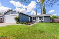 Building Photo - Lovely Cul-De-Sac Home | New Flooring & Paint