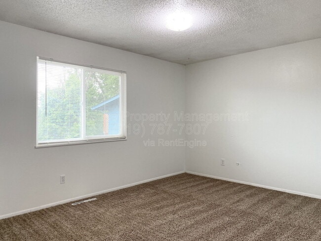 Building Photo - 6087 Del Rey Dr