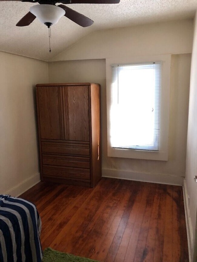 Building Photo - Jeffrey and Foothill Properties