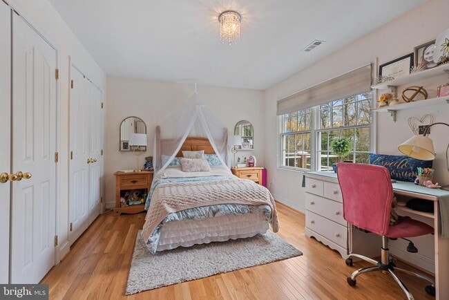 Building Photo - 301 Sturtons Ln