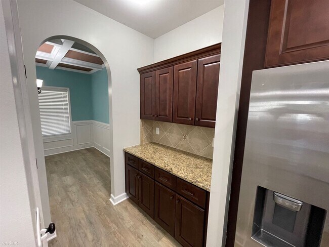 Building Photo - 5 br, 4 bath House - 14 Marquis Drive