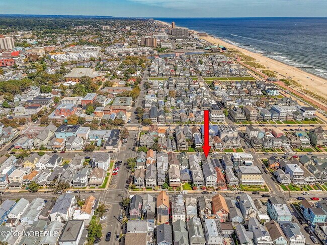 Building Photo - 26 Heck Ave