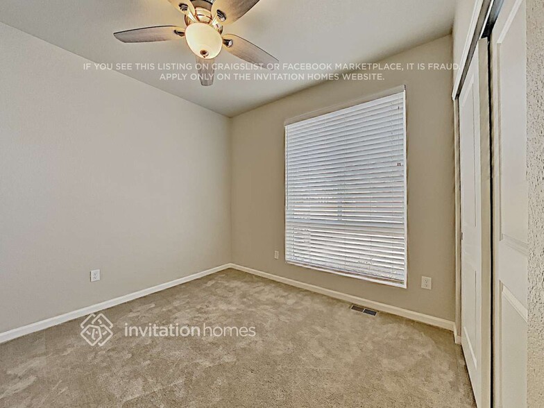 Building Photo - 4222 Prairie Dr