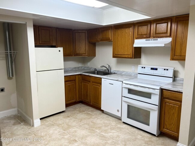 Building Photo - 1515 Huntington Ln