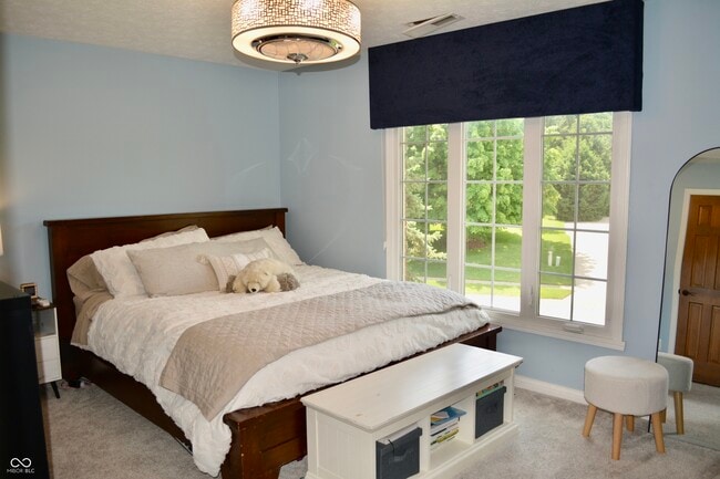 Building Photo - 6862 Riverside Way