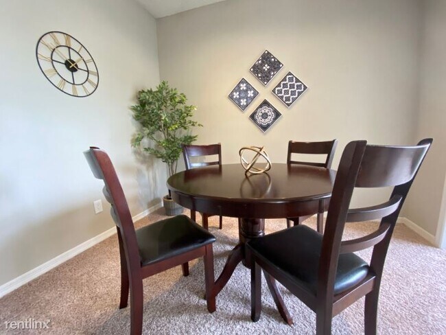 Building Photo - 2 br, 2 bath Townhome - 3401 Skysail Place