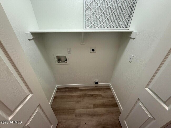 Building Photo - 3440 E Southern Ave