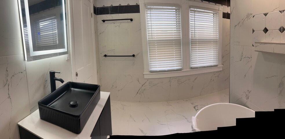 Building Photo - 74 Delaware Ave