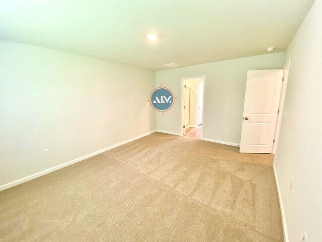 Building Photo - 1729 Sanctum St