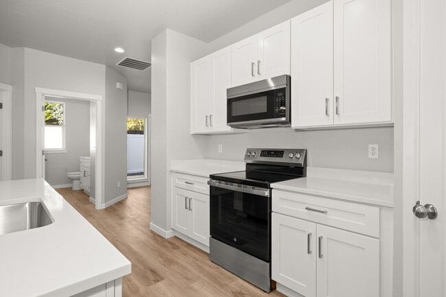 Building Photo - 4255 &amp; 4257