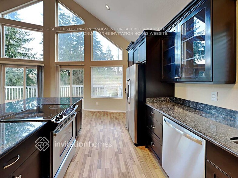 Building Photo - 16911 S Tapps Dr E