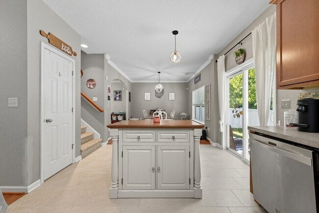 Building Photo - 432 Rose Garden Ln