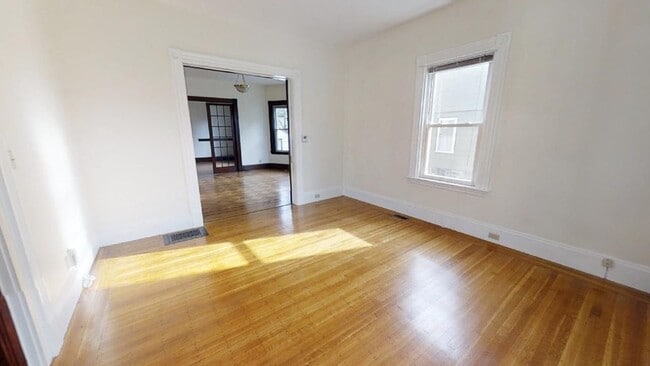 Building Photo - 97 Hawthorne St