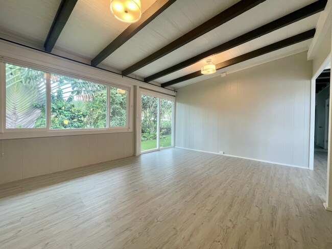Building Photo - 1508 Keolu Dr