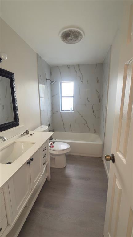 Building Photo - 1926 Honour Rd