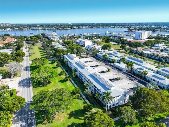 Building Photo - 610 Broad Ave S