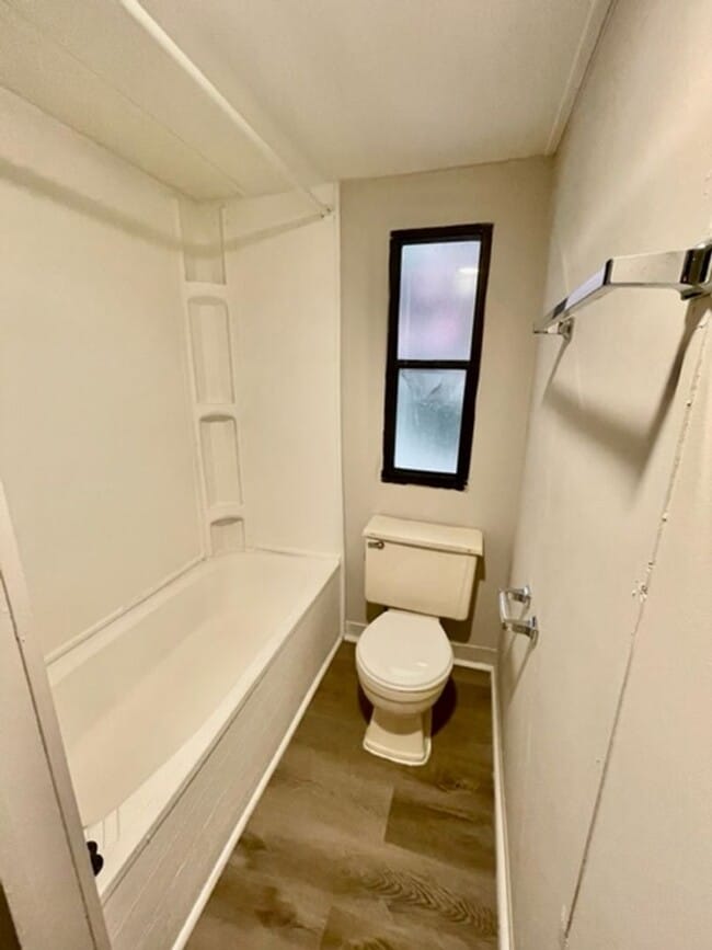 Building Photo - Newly Renovated 2 bedroom 2 bath Moble Hom...