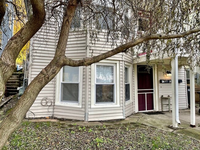 Building Photo - 535 Quinnipiac Ave