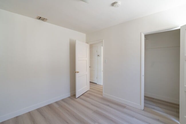 Building Photo - Beautiful 3 Bedroom/ 2 Bath Home $3,595/ Mo.