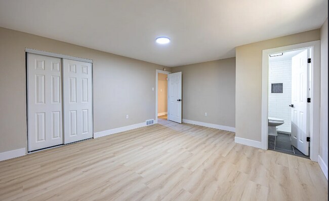 Building Photo - 476 Fielding Dr