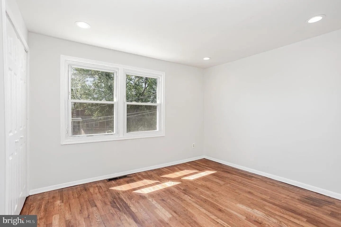 Building Photo - 8125 Mid Haven Rd