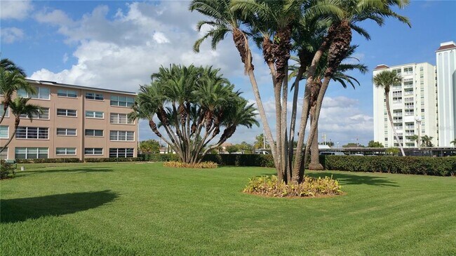 Building Photo - 6161 Gulf Winds Dr