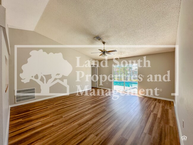 Building Photo - 2818 Timbercrest Pl