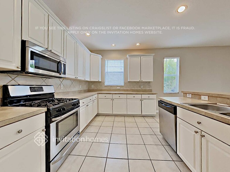 Building Photo - 16312 Bridgeglade Ln