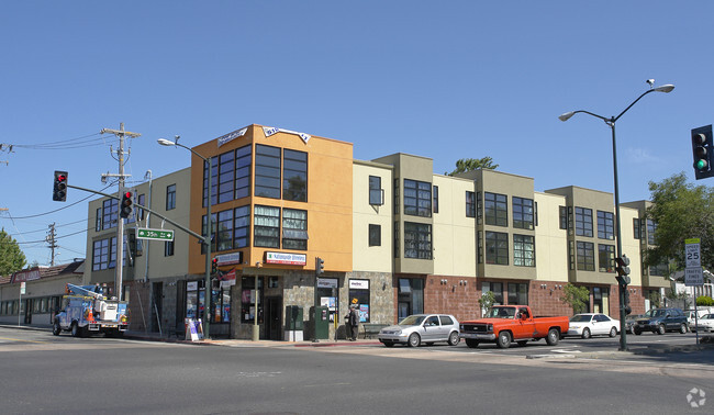 Primary Photo - Laurel Lofts