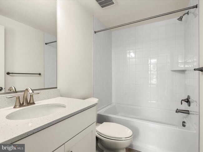 Building Photo - 4513 Bathgate Ct